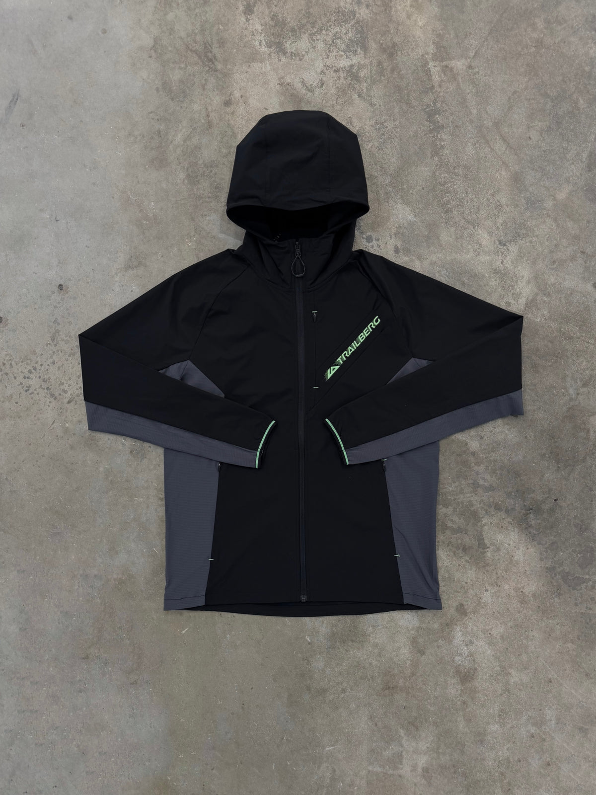 Trailberg Pulsewave Hood - Black /Inkwell Shadow
