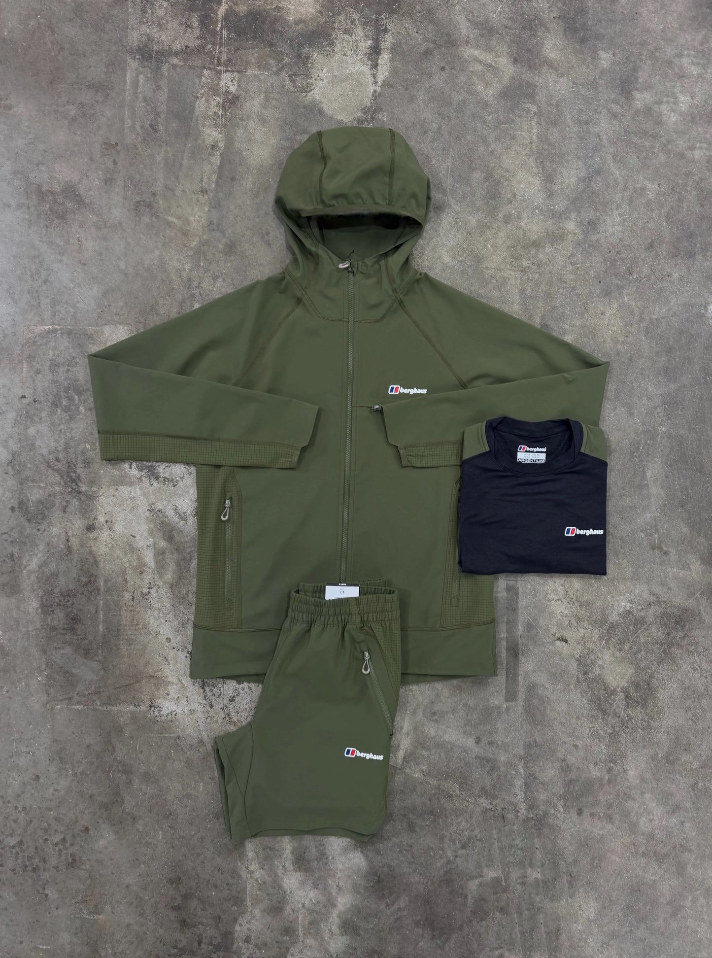 Berghaus Wavertree Green 3 Piece Set - Jacket / T Shirt / Short