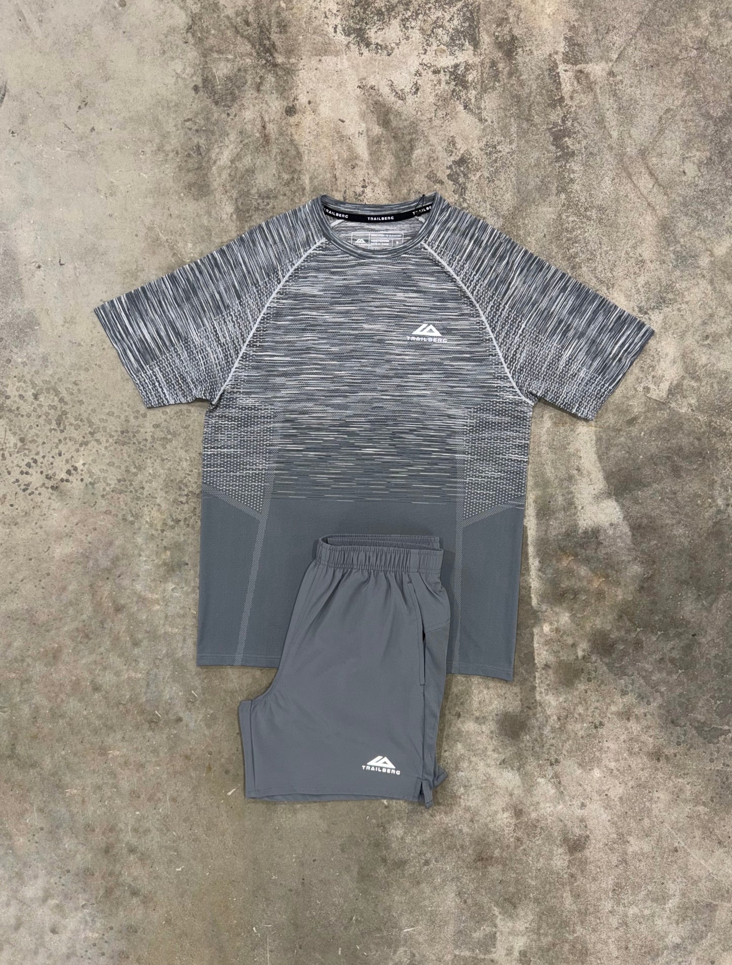 Trailberg Arc Grey Seamless Set - T Shirt / Short