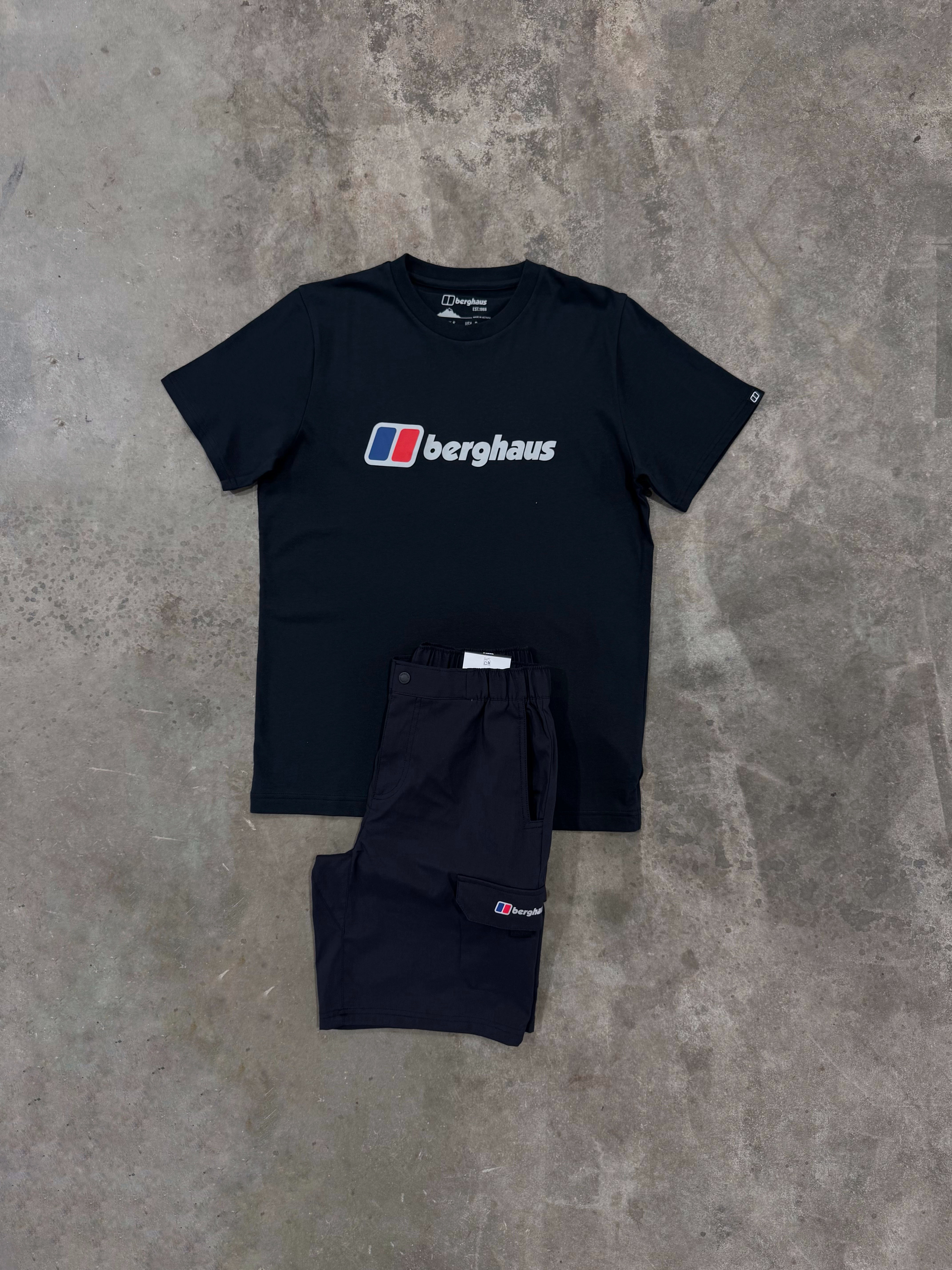 Berghaus Classic Logo Black Set - T Shirt / Cargo Short