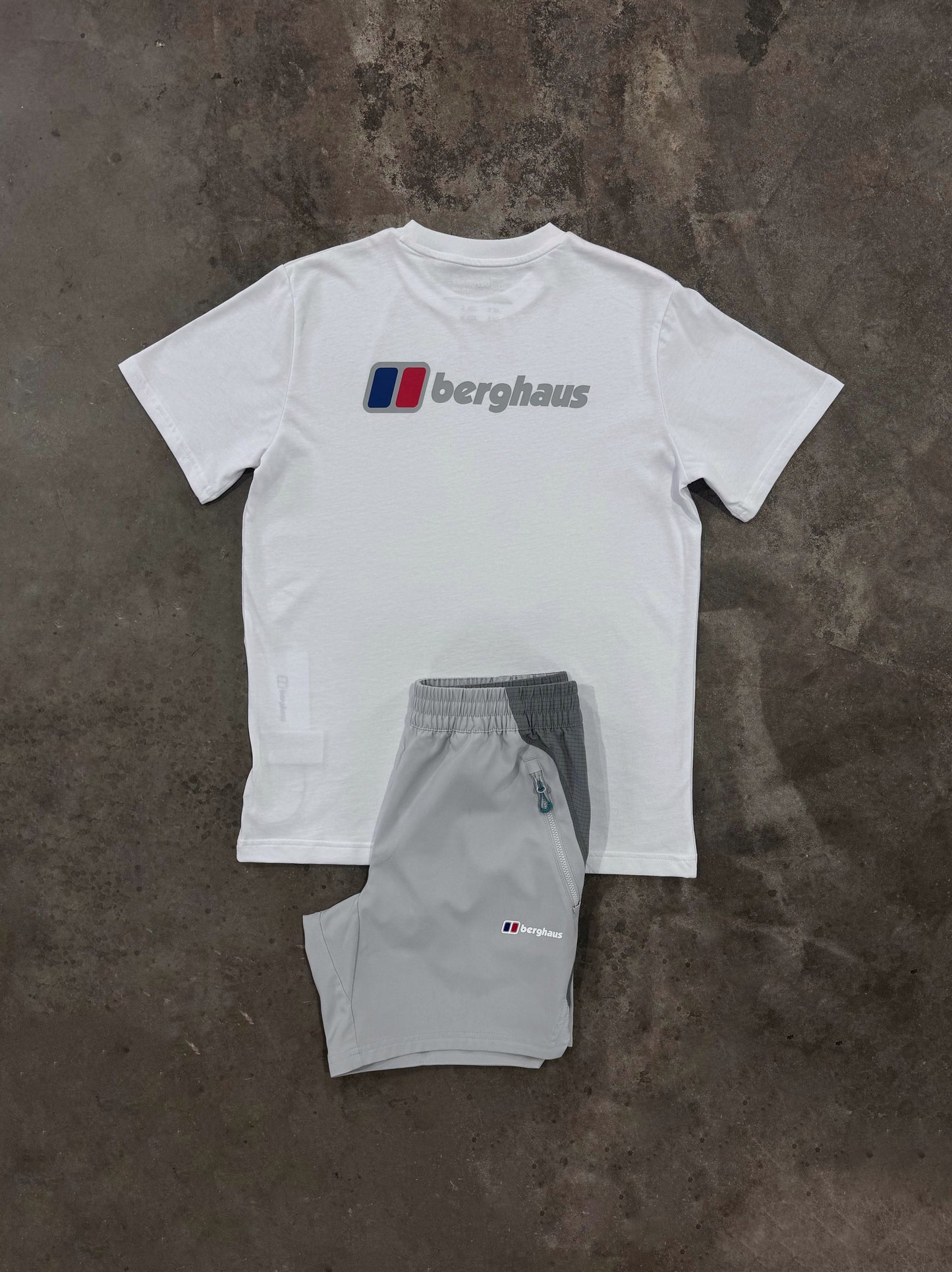 Berghaus FB Logo White Set - T Shirt / Short