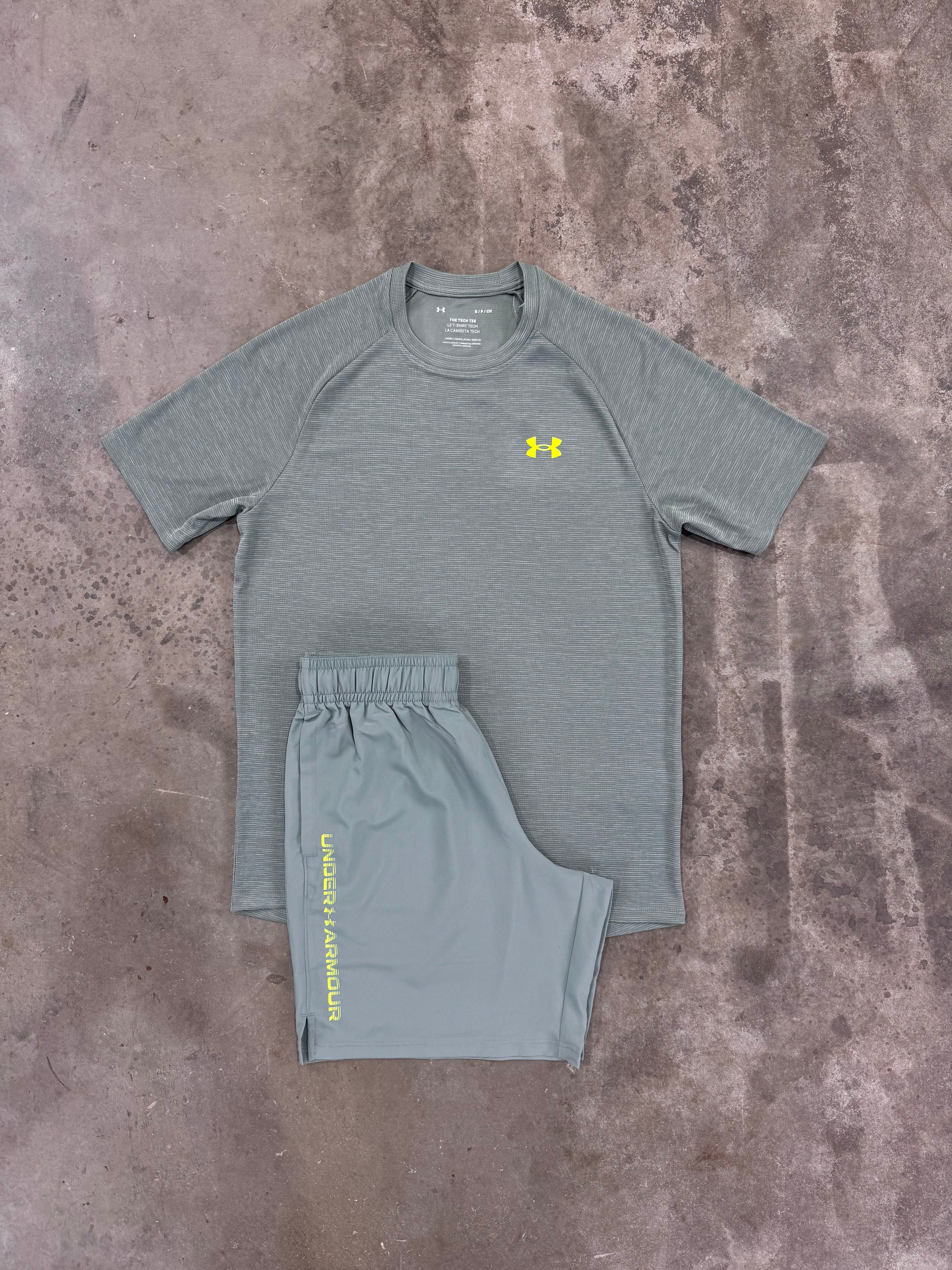 Under Armour Textured Silica Green Set - T Shirt / Short