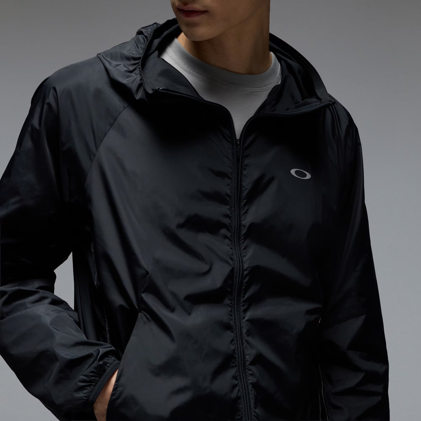 Oakley Edge Force Windbreaker - Black from DripModa