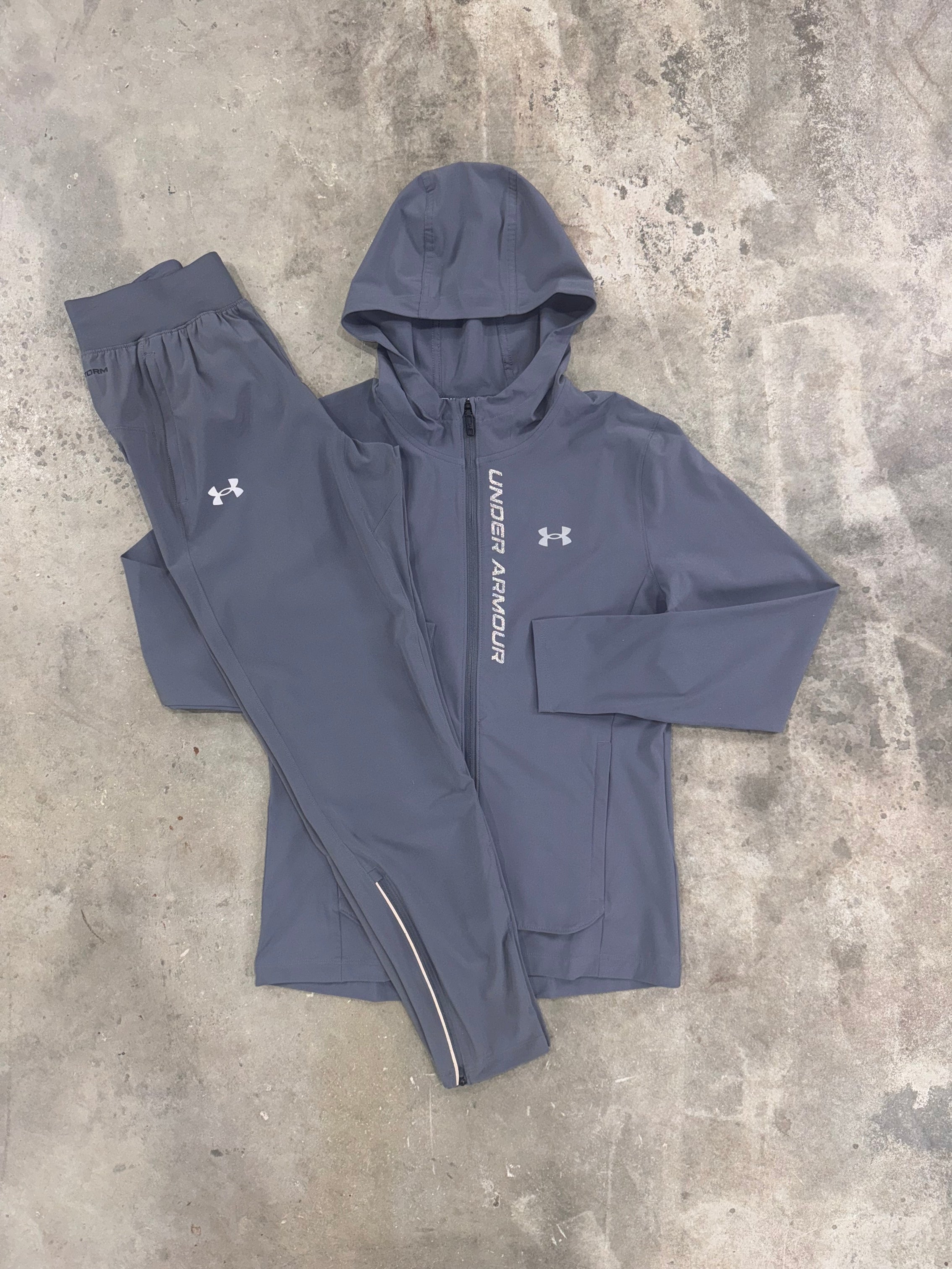 Under Armour Grey Outrun The Storm Set - Jacket / Pant