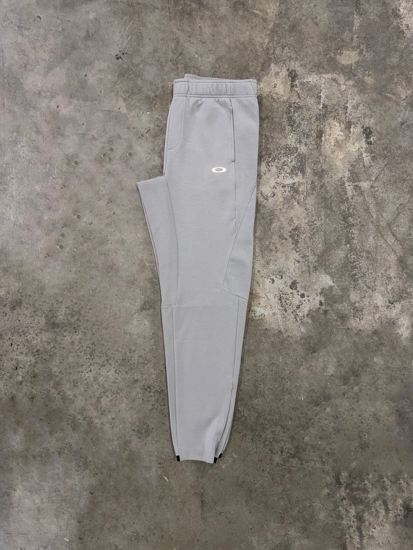Oakley Edge Force Pant - Cement Grey from DripModa