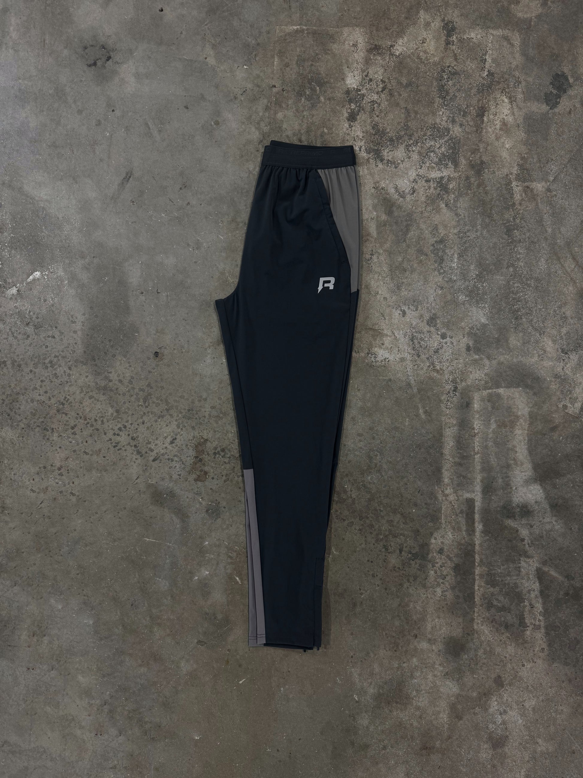 Reprimo Flight Pant - Gargoyle / Ash Green from Dripmoda