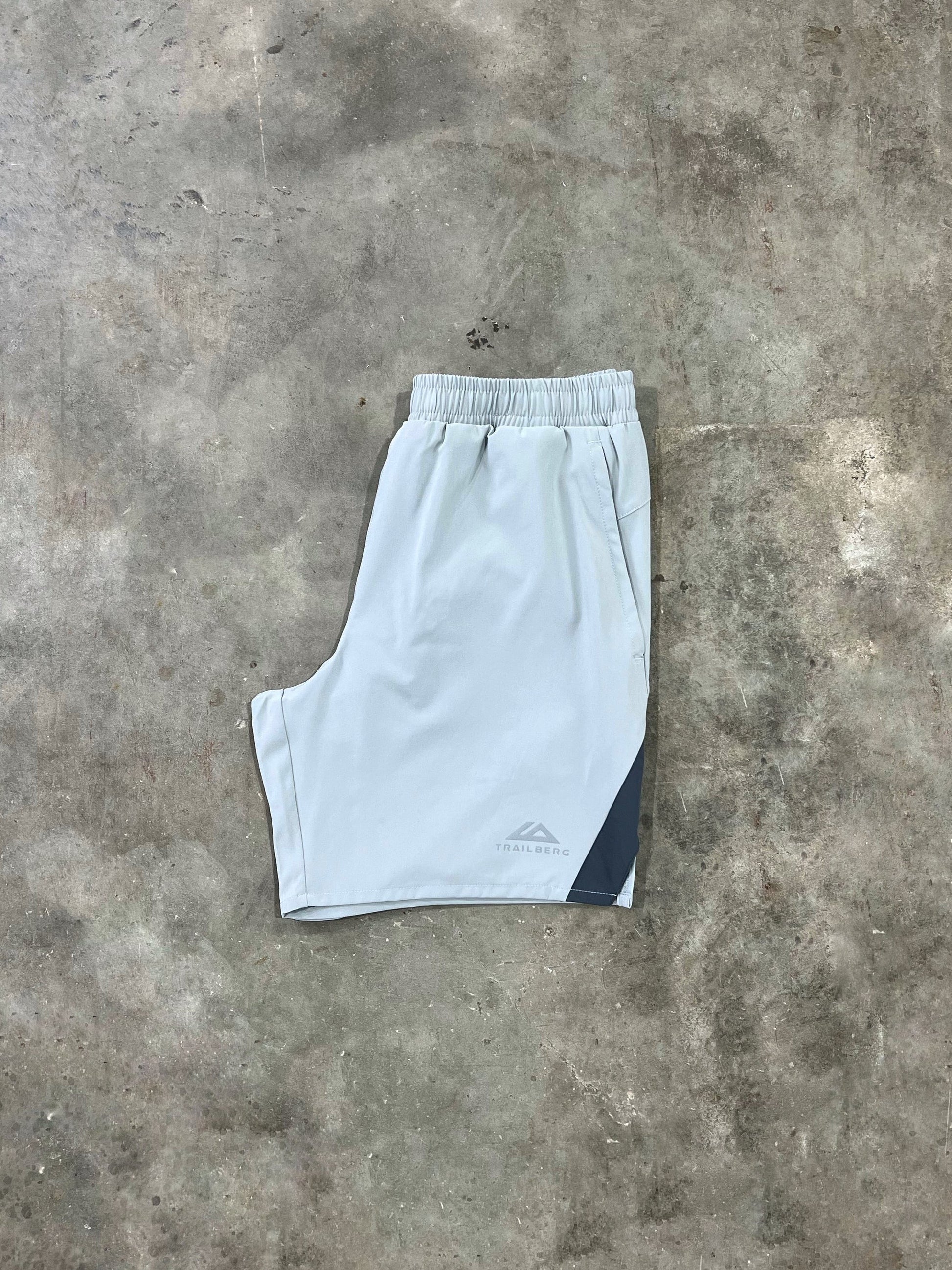 Trailberg Cloud SS26 Short - Lunar Grey from Dripmoda