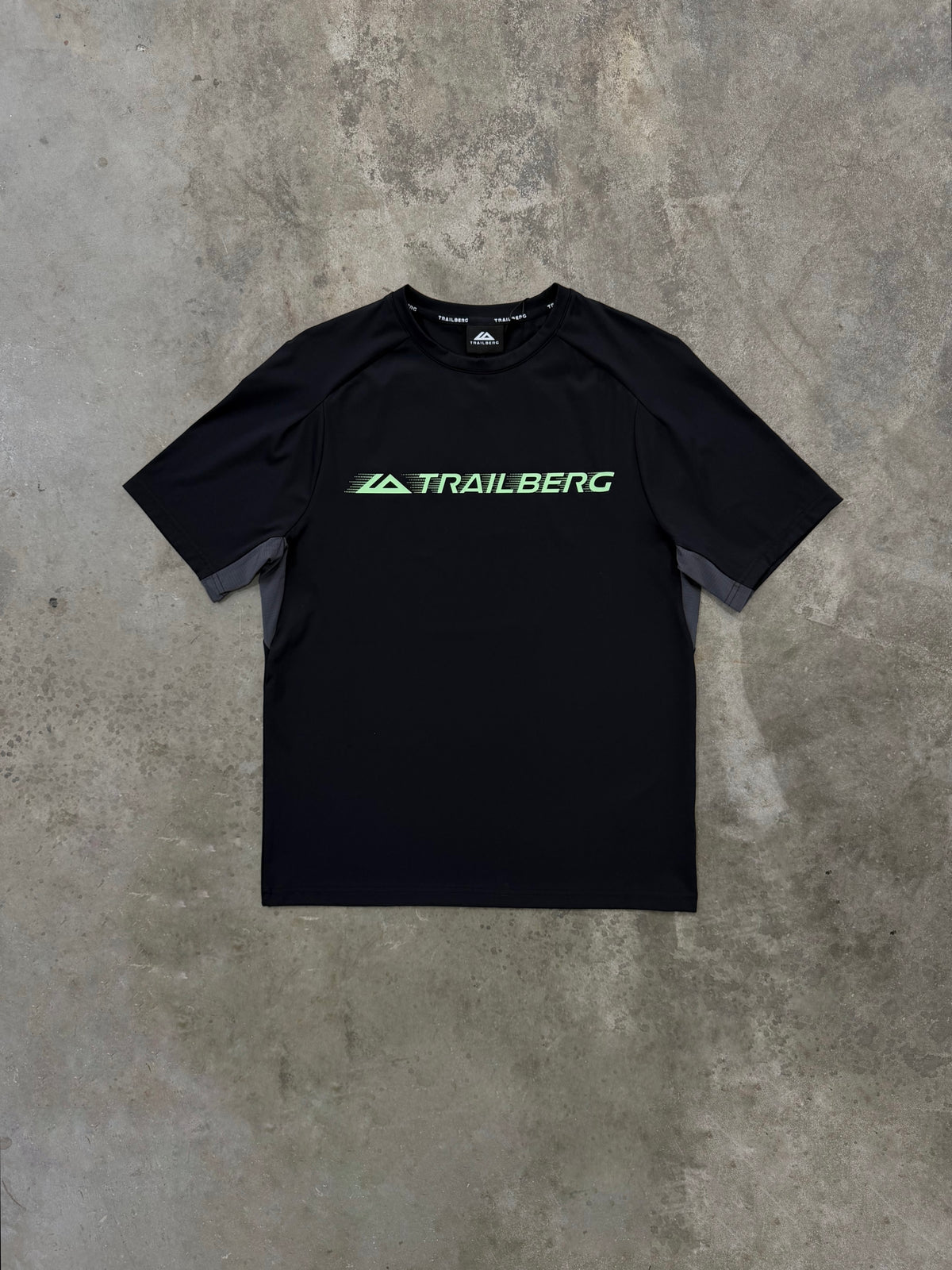 Trailberg Pulsewave T Shirt - Black /Inkwell Shadow / Mint Green