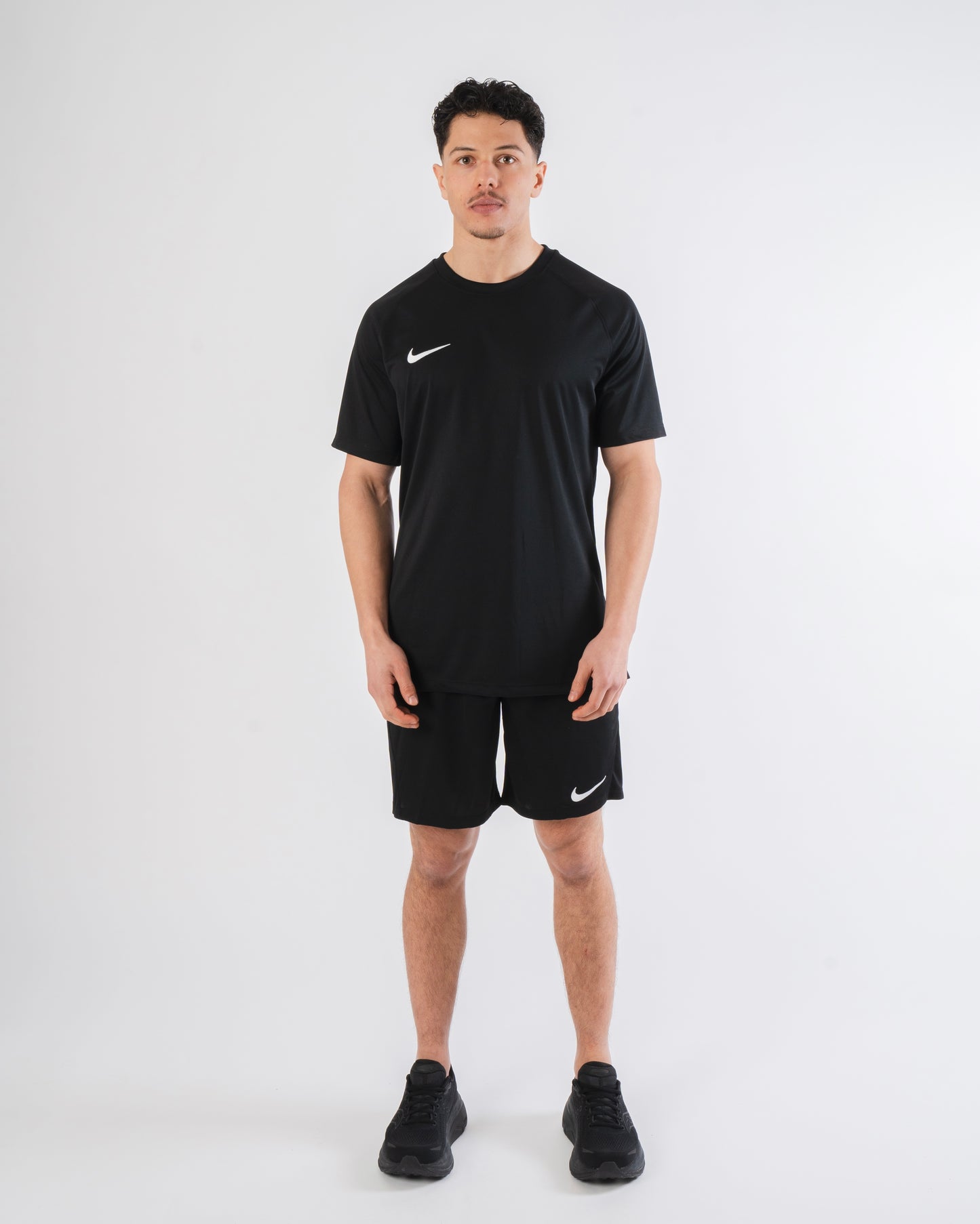 Nike Dri Fit Black Set - T Shirt / Short