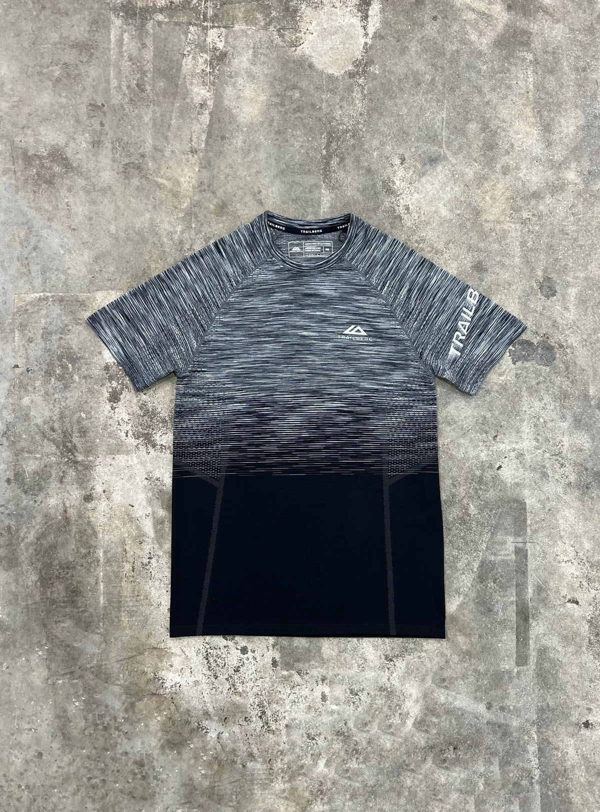 Trailberg Arc Seamless 2.0 Tee - Black/Moon Grey from DripModa