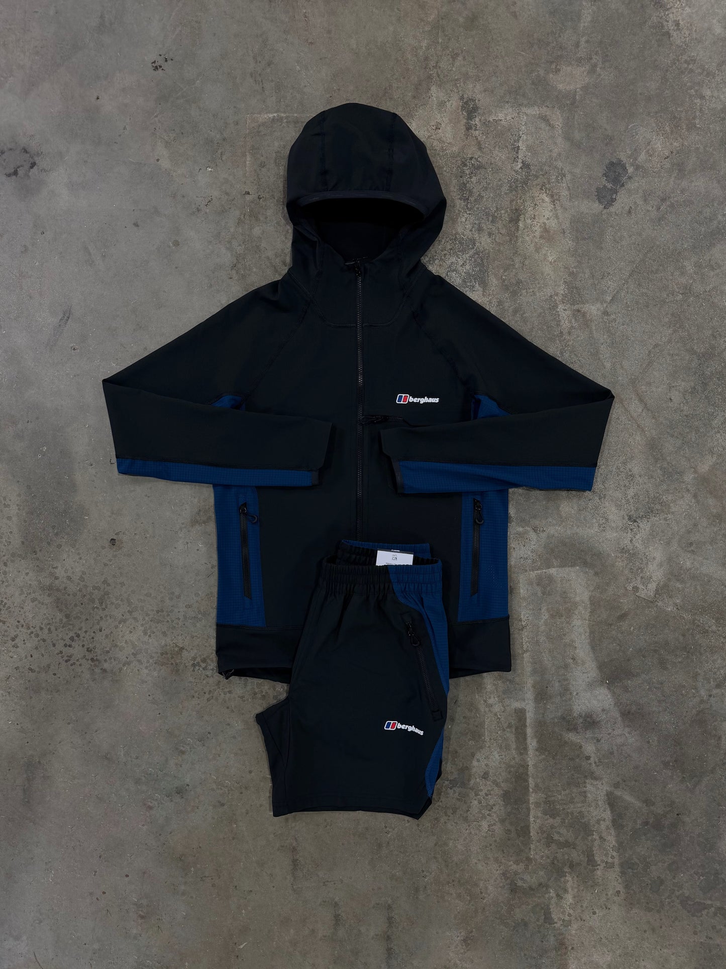 Berghaus Wavertree Black / Navy Set - Jacket / Short