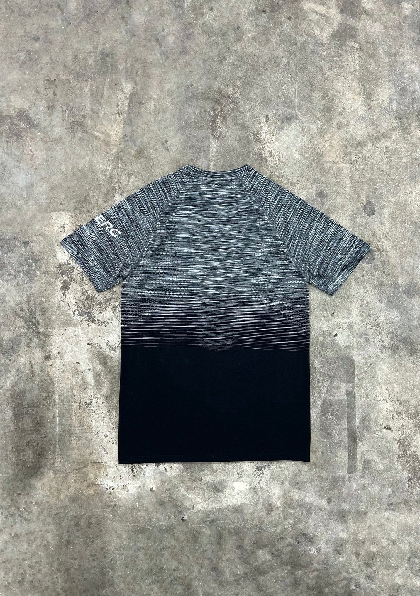 Trailberg Arc Seamless T Shirt - Black from DripModa