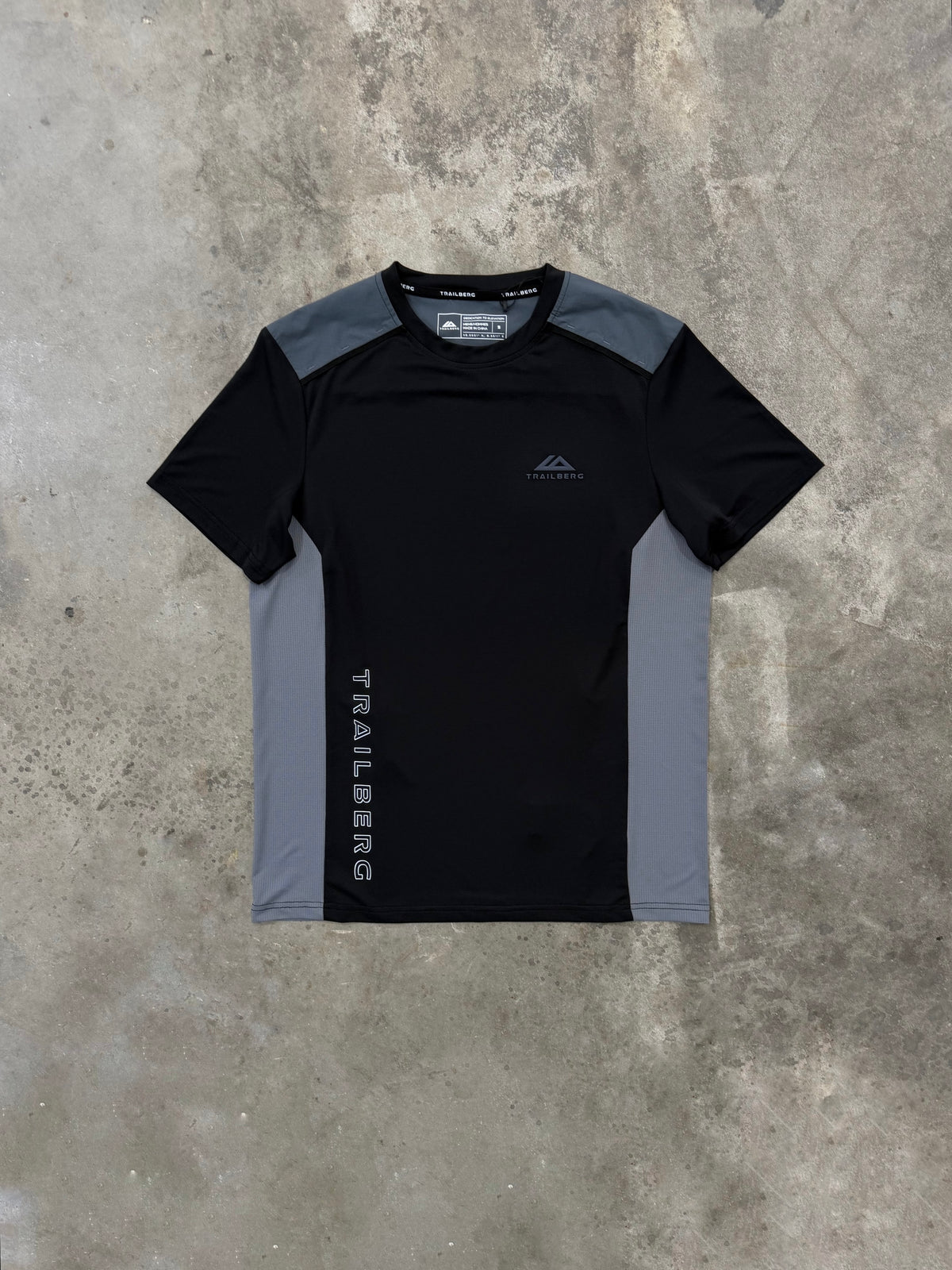 Trailberg Triathlon Ultra T Shirt - Black / Graphite Grey