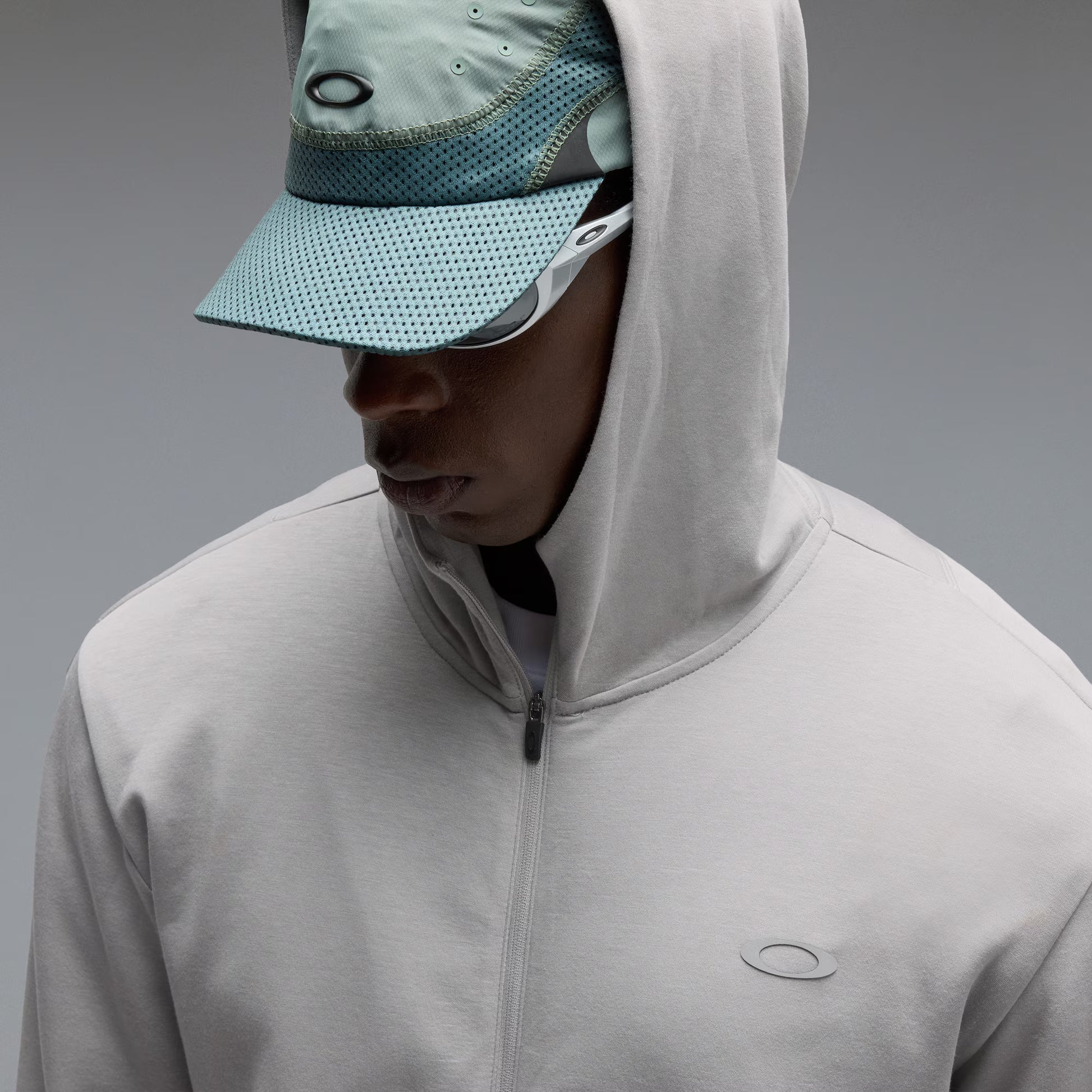 Oakley Edge Force Hoodie - Cement Grey from DripModa
